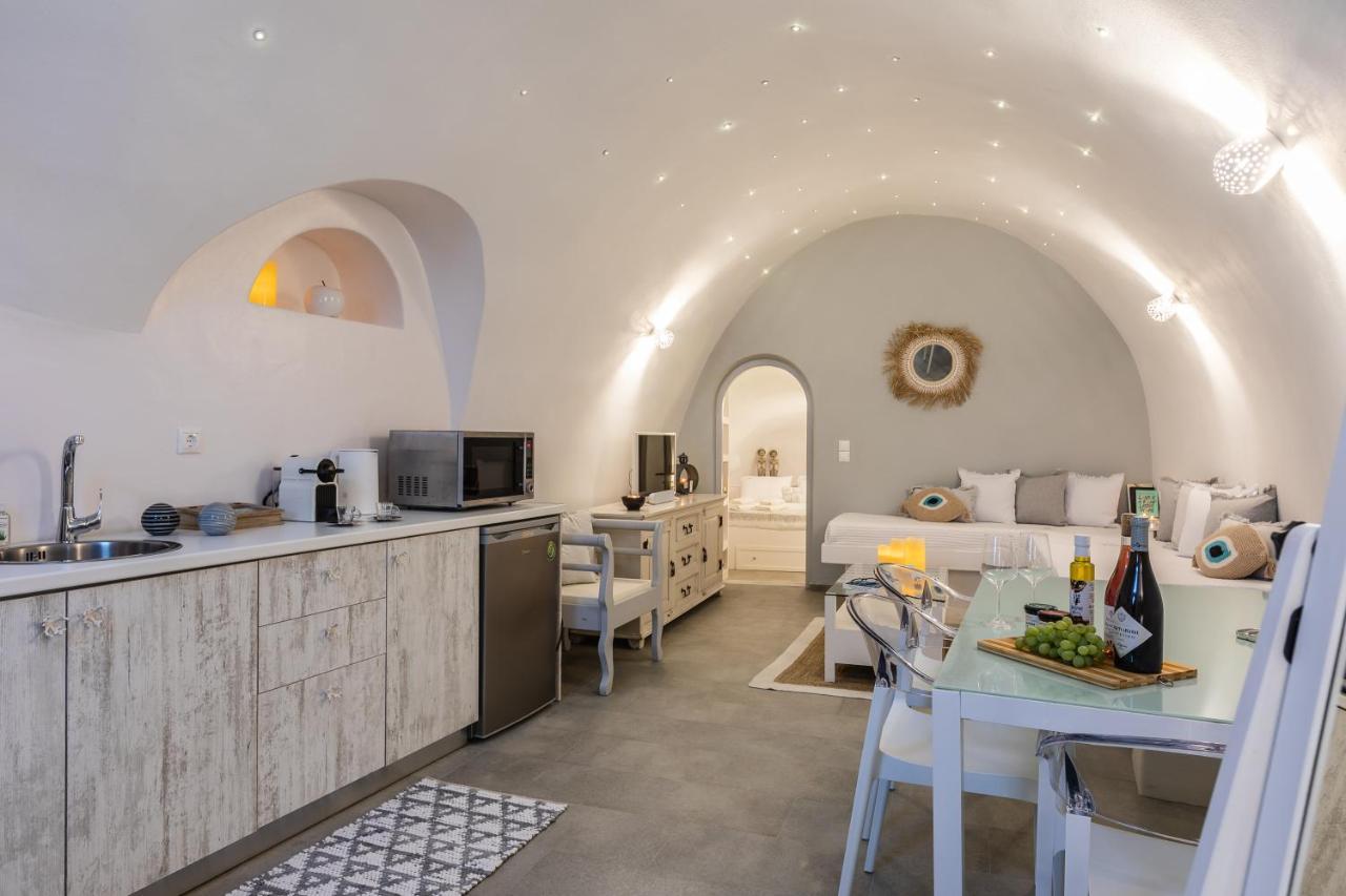 Volcave Suites Karterados  Extérieur photo
