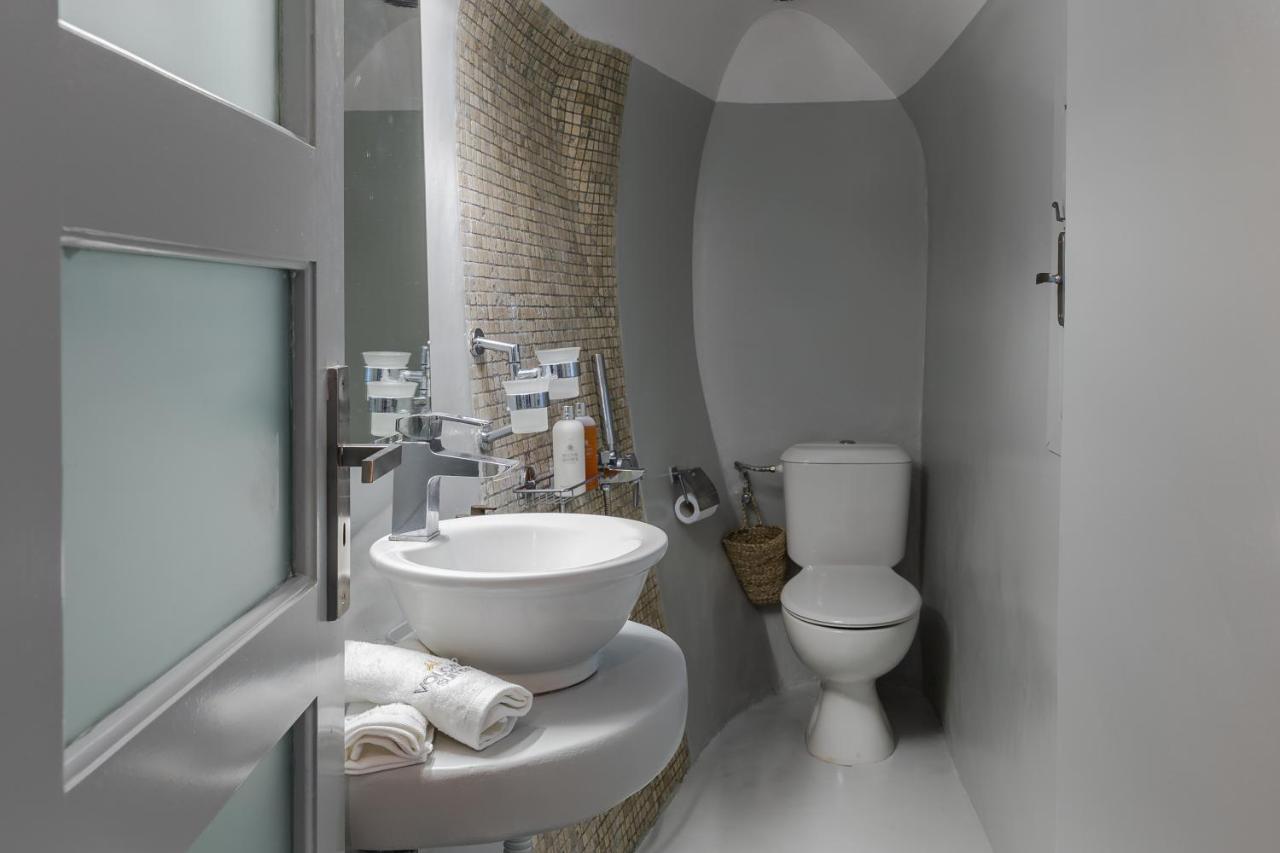 Volcave Suites Karterados  Extérieur photo